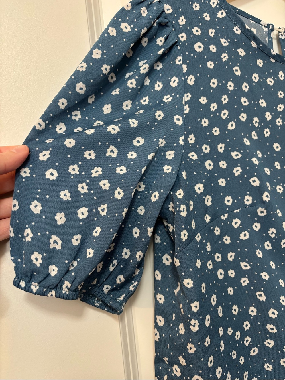 Unbranded Cornflower Blue Floral Print Puff Sleeve Short-Sleeve Top, Size S - Picture 4 of 5